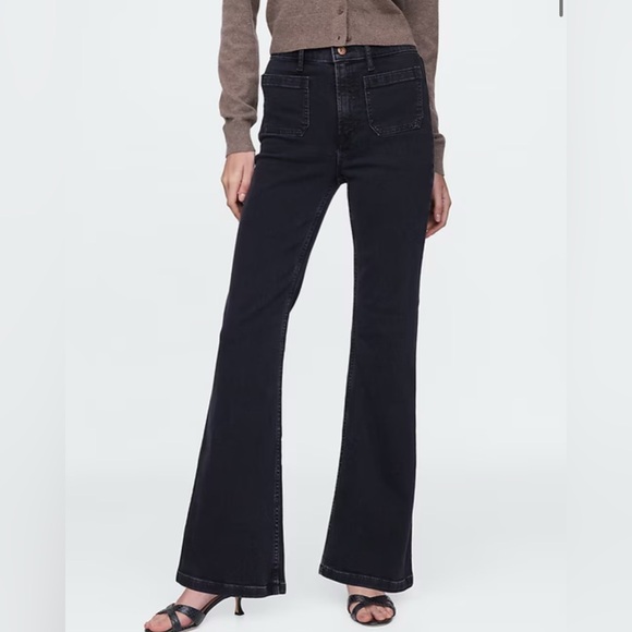 GAP High Rise '70s Flare Jeans - Basic Black - Picture 1 of 11